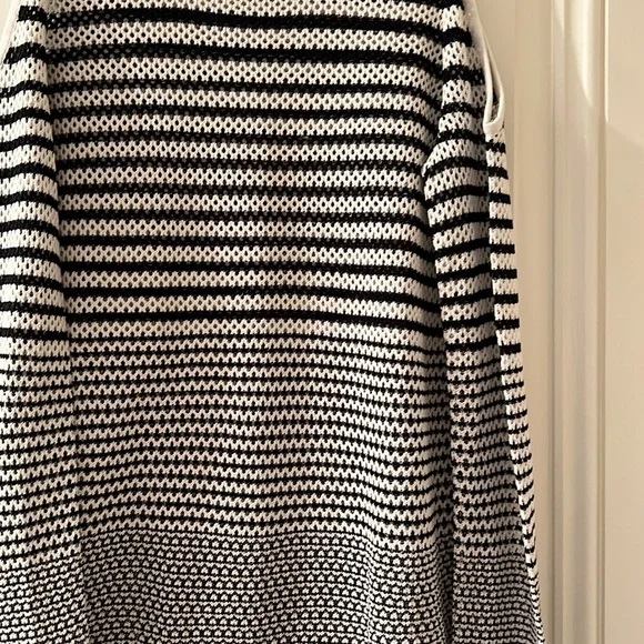 Rag and Bone Jean Quinn size small cold shoulder open knit sweater - Picture 3 of 13